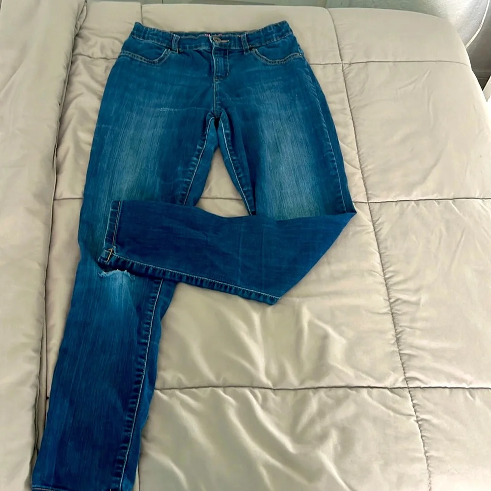 Light Washed Ripped Jeggings - Picture 1 of 2